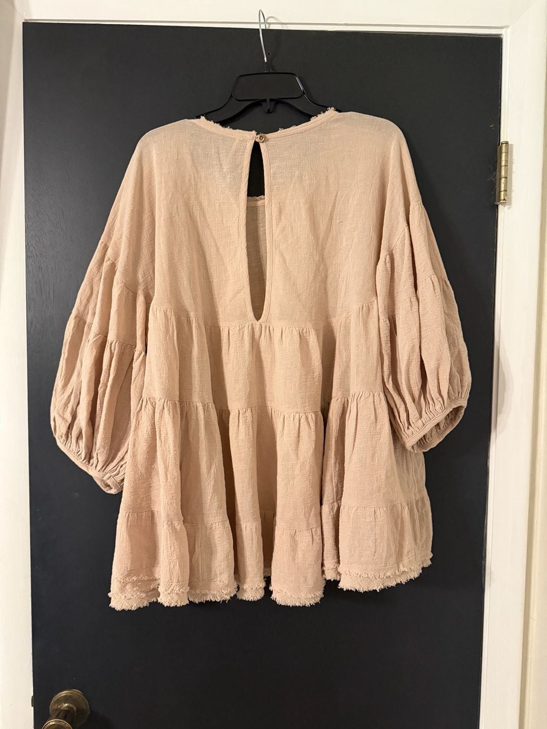 Free People Tiered Tunic Blouse Size XS ￼neutral color Balloon Sleeve Babydoll Top fall  7