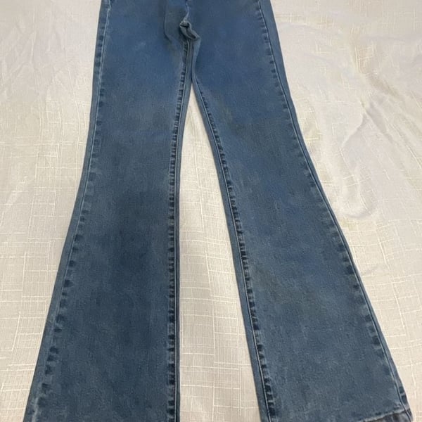 Superdown Crossover Flare Jeans Size 27 Blue Denim
Y2K
LowRise
ASO Brittany
Tall