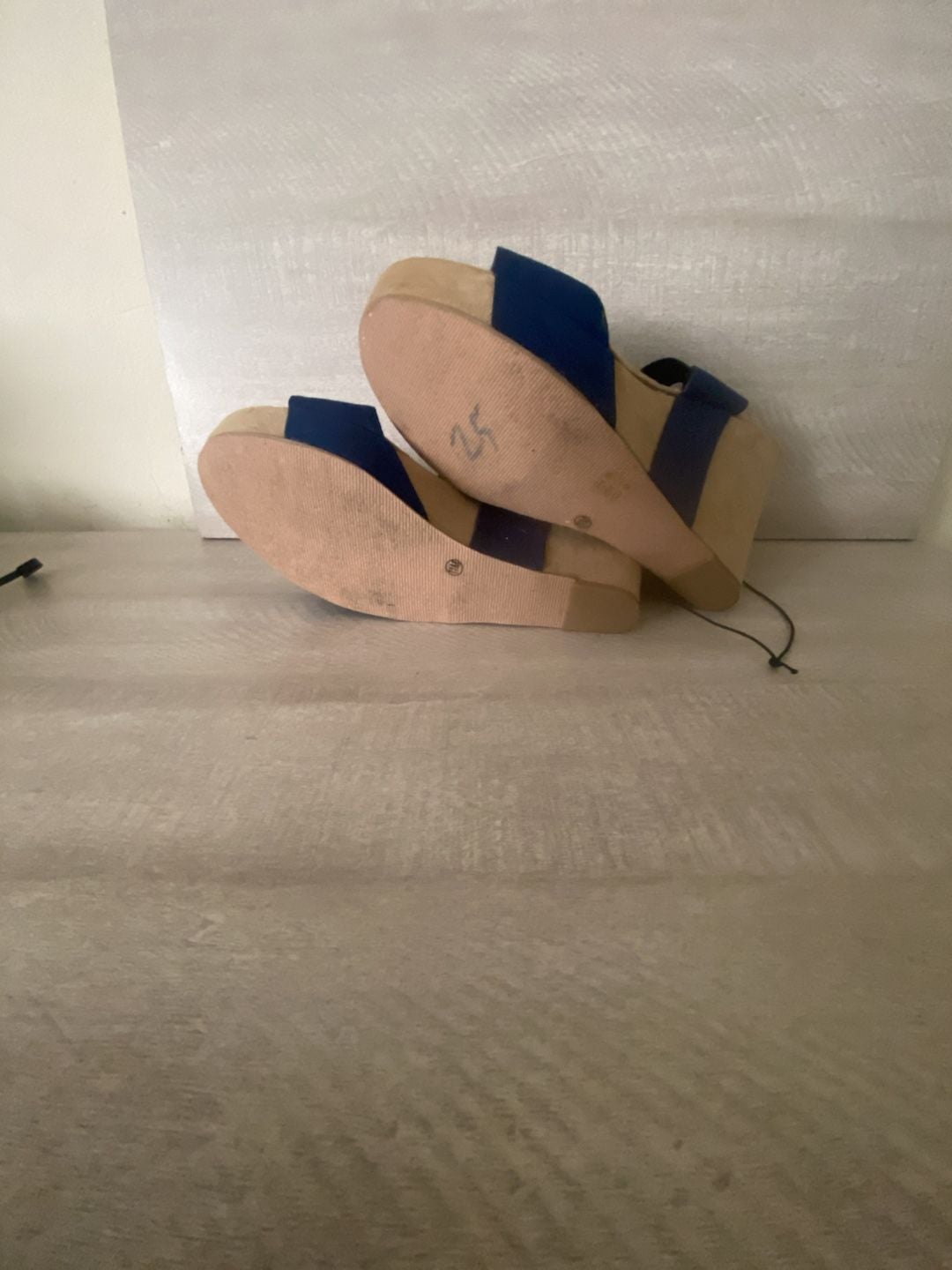 Chinese Laundry Wedge Sandals Size 7.5 Blue Platform Heels 7