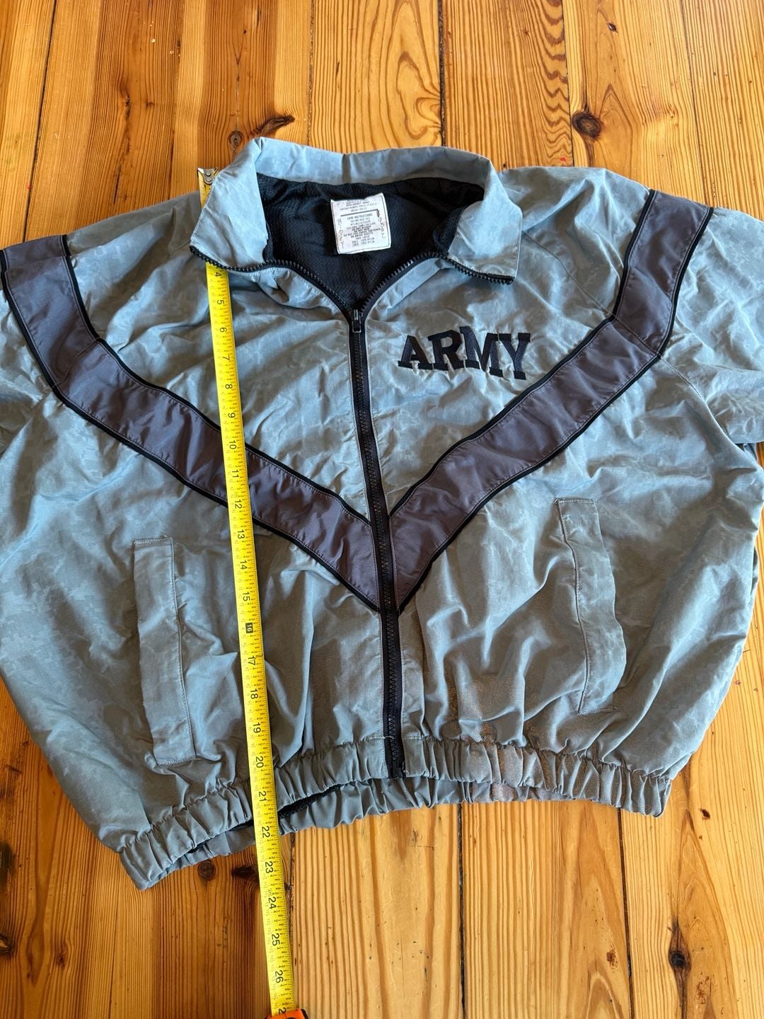US Army Physical Fitness Uniform Jacket Size Medium Regular IPWU 7