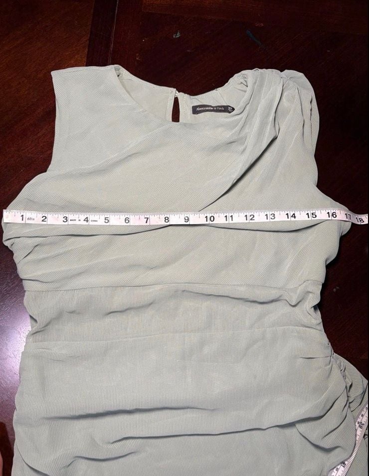 Abercrombie & Fitch Women’s Medium Petite Sage Green Ruched Maxi Dress NWT 4