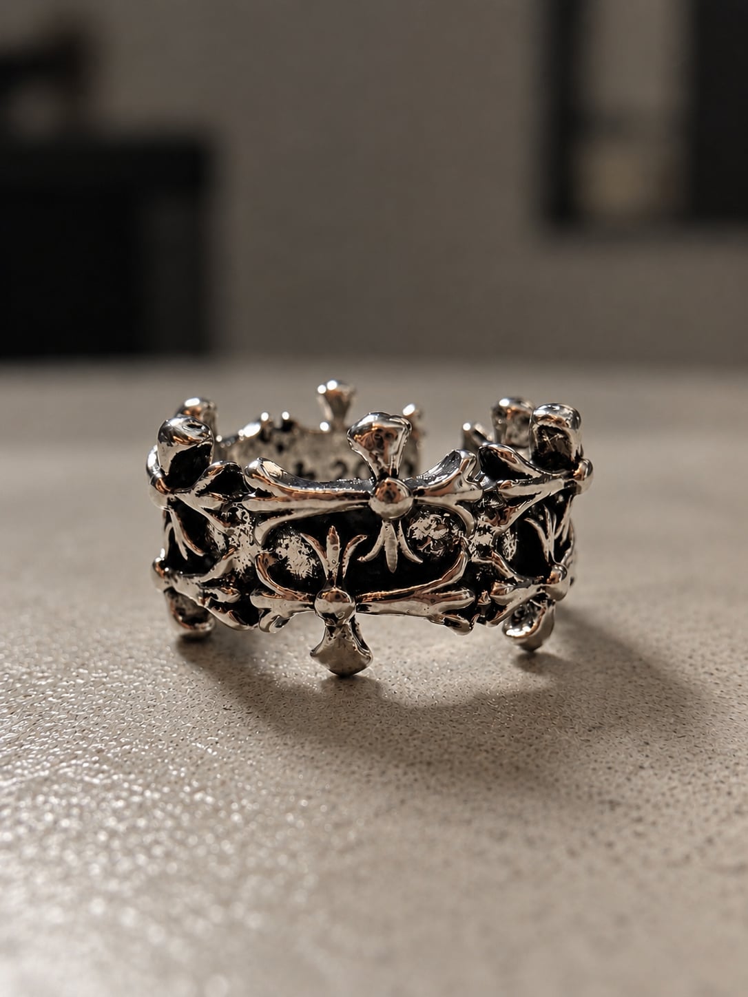 VINTAGE Y2K GRUNGE SILVER RING 2