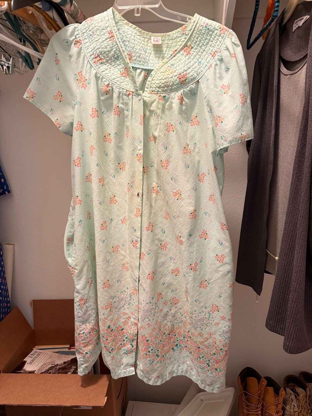 GS Floral House Dress Size XL Snap Front Seersucker 2