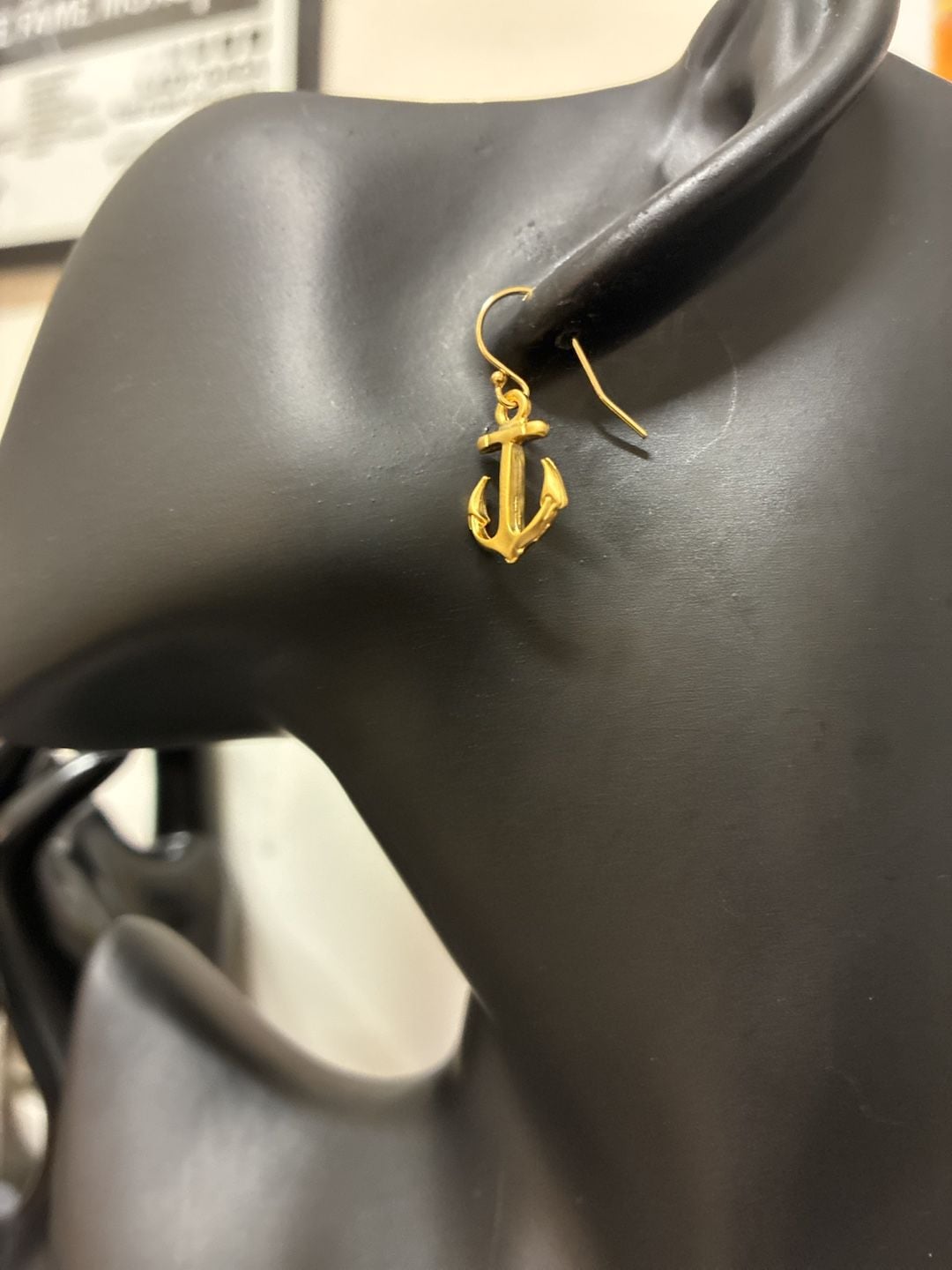 Gold Tone Anchor Dangle Hook Earrings Nautical Marine 3