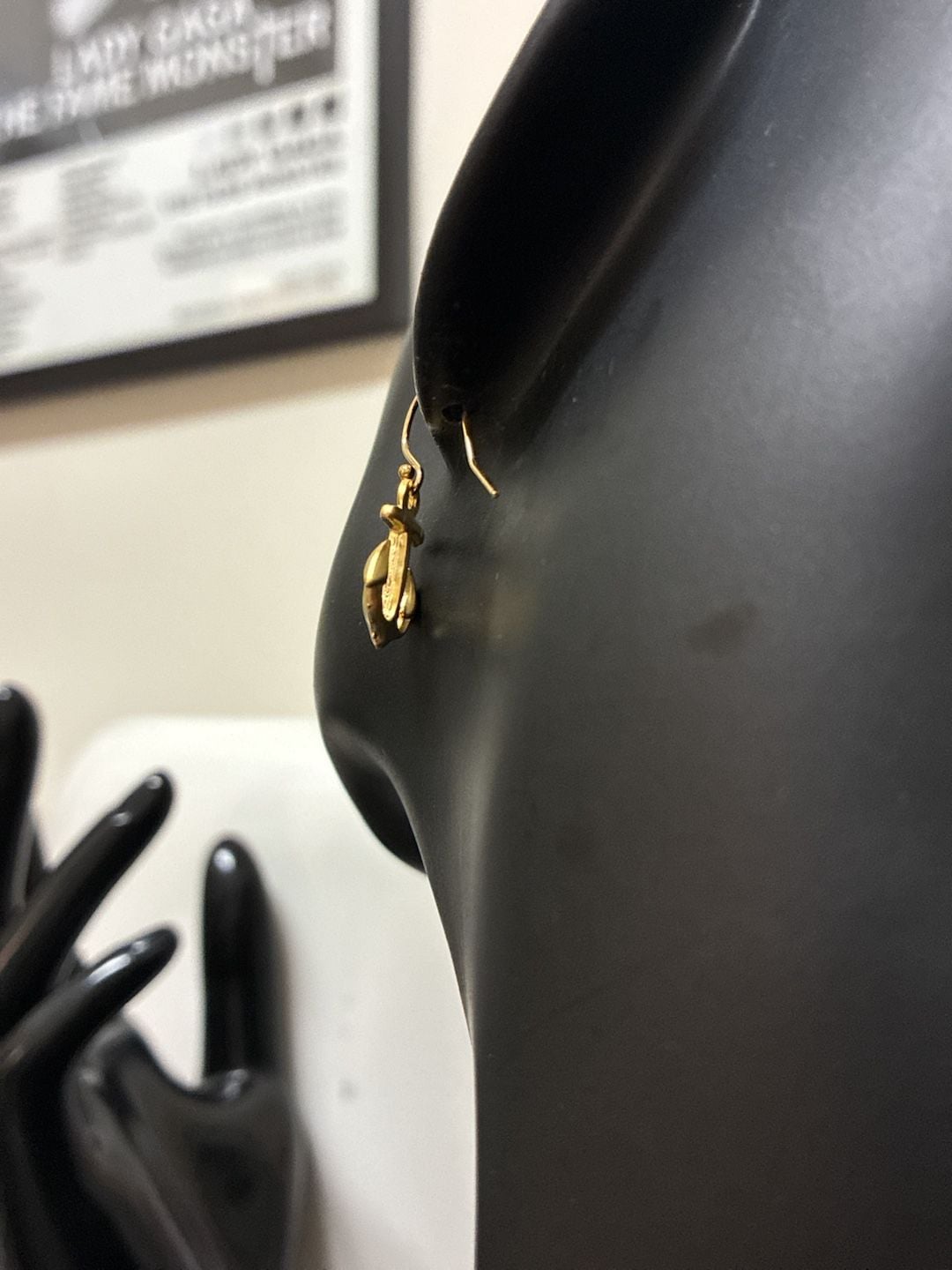 Gold Tone Anchor Dangle Hook Earrings Nautical Marine 4