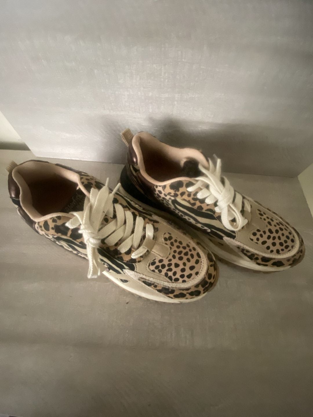 Blowfish Malibu Leo Sneaker Animal Print Platform 11M 3