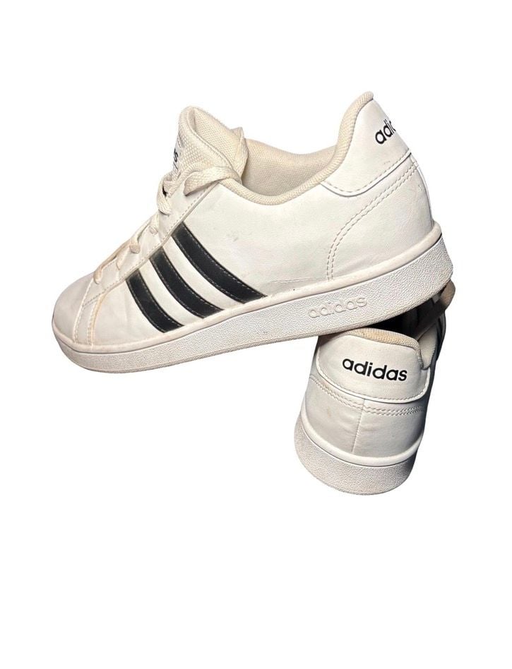 Adidas Grand Court White & Black Sneakers – US Men’s 7 / Women’s 8 2