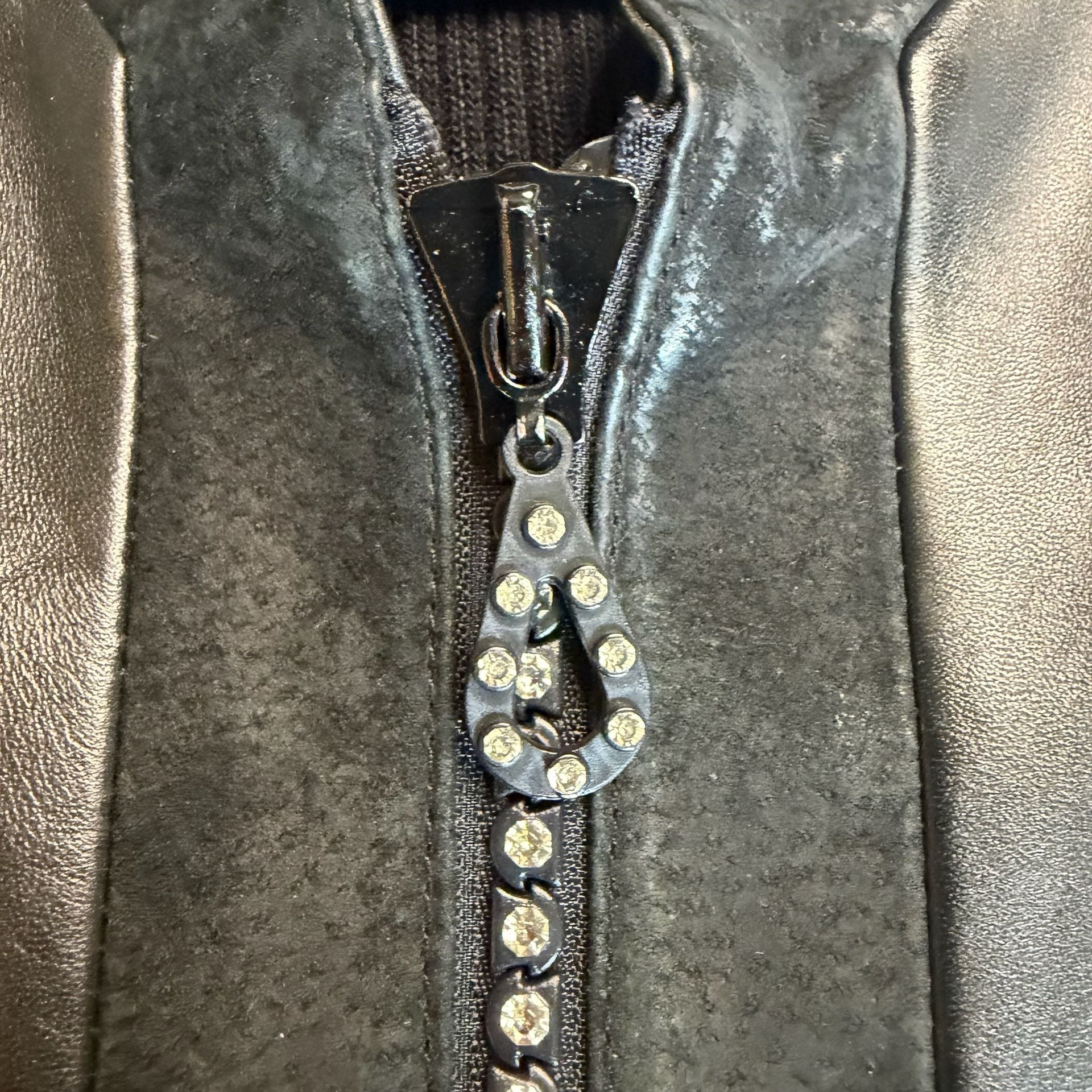 Ying Ying of Nevada Women’s Black Leather Knit Rhinestone Jacket Small 7