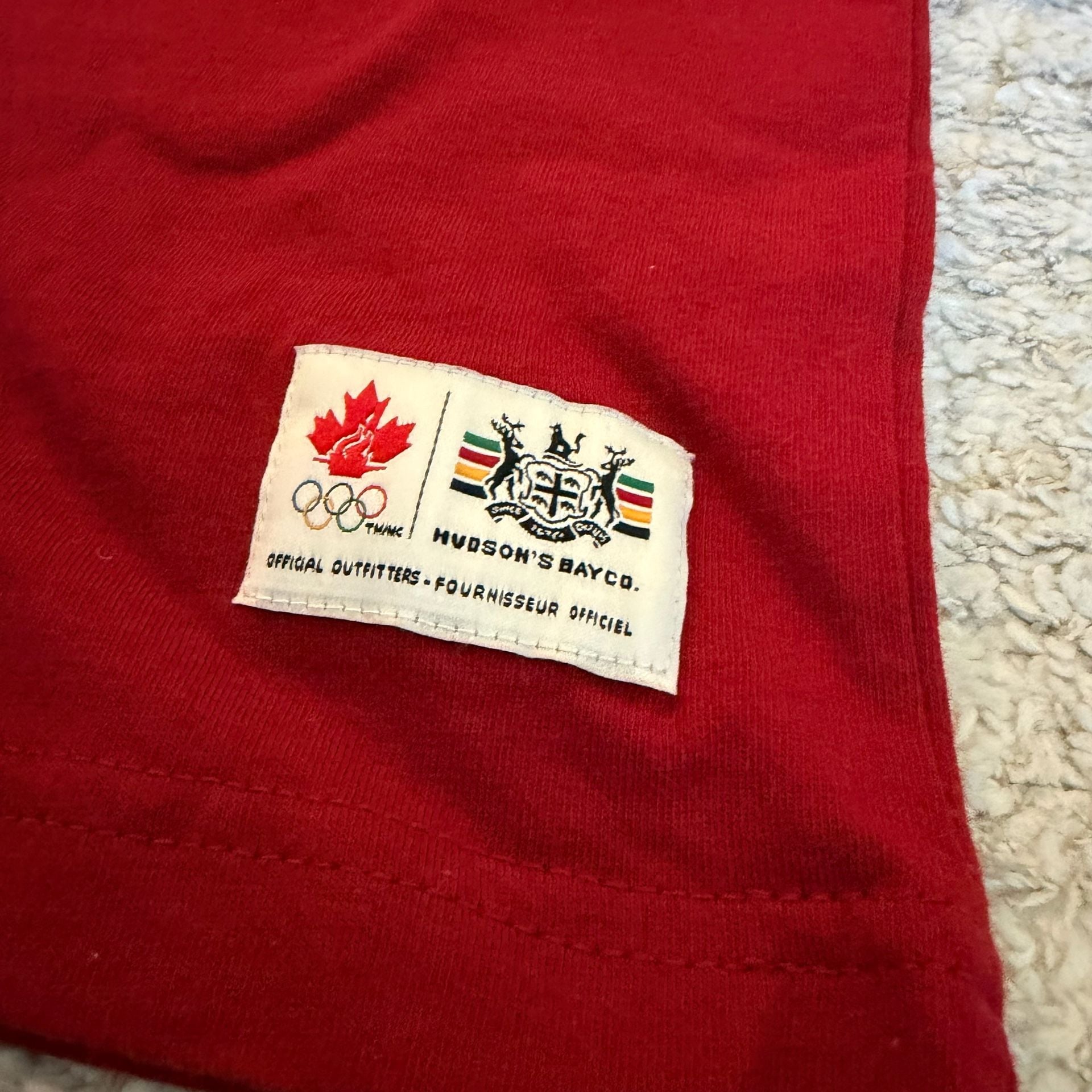 Hudson's Bay Co. Vancouver 2010 Winter Olympics T-Shirt 2XL Red 3