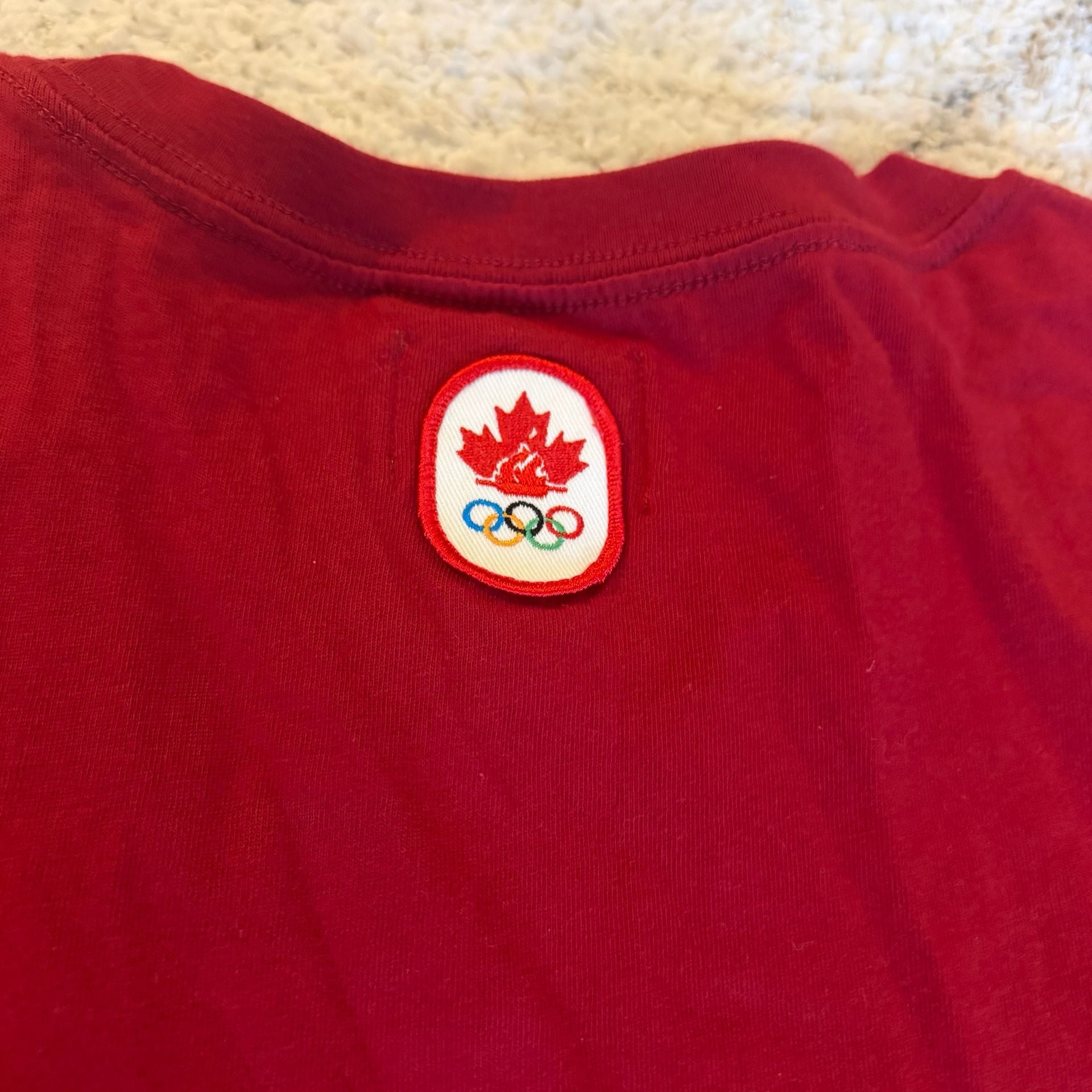 Hudson's Bay Co. Vancouver 2010 Winter Olympics T-Shirt 2XL Red 10