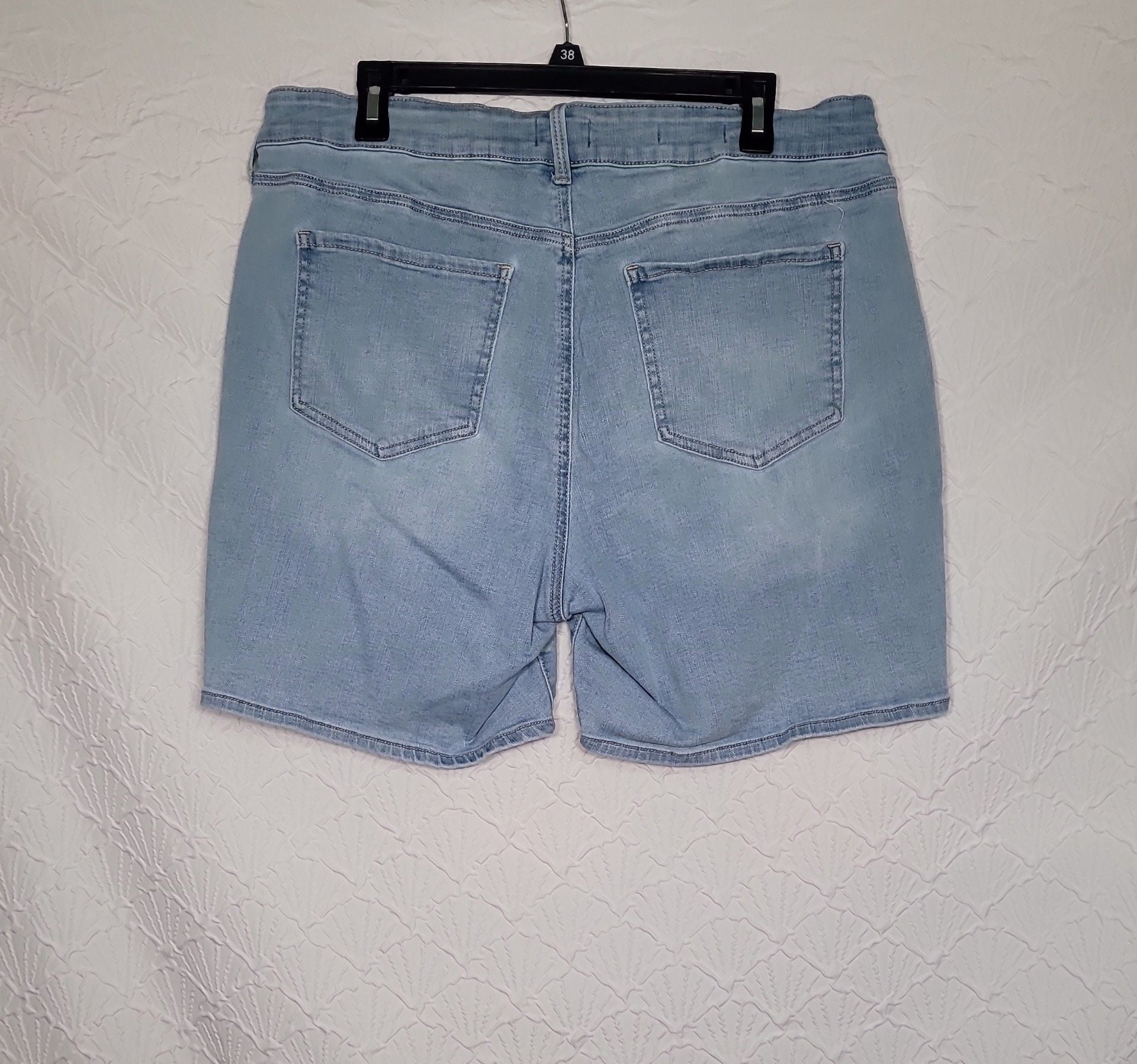Product thumbnail 5
