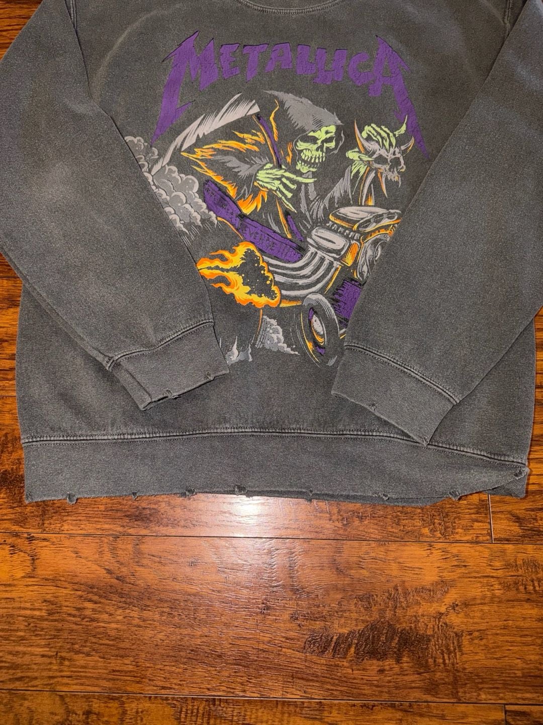 Metallica Here Comes Revenge Crew Neck Sweatshirt Gray 4