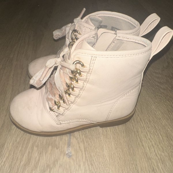 Wonder Nation Toddler Girls Chain Loop Combat Boots Size 6