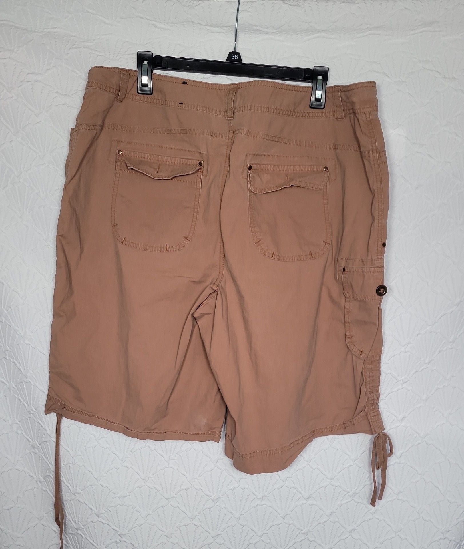 Lane Bryant Cargo Shorts Size 18 Tan Cotton Spandex 4