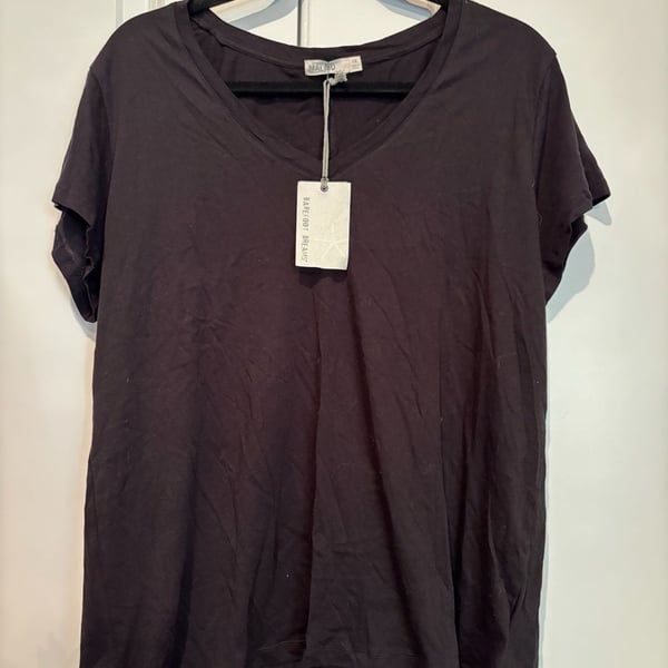 Barefoot Dreams Washed Jersey V-Neck Tee Size 1X Black