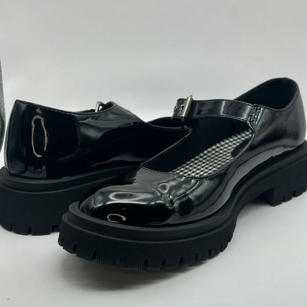 Seychelles Mary Jane Flats Size 8 Black Patent Leather Platform Shoes