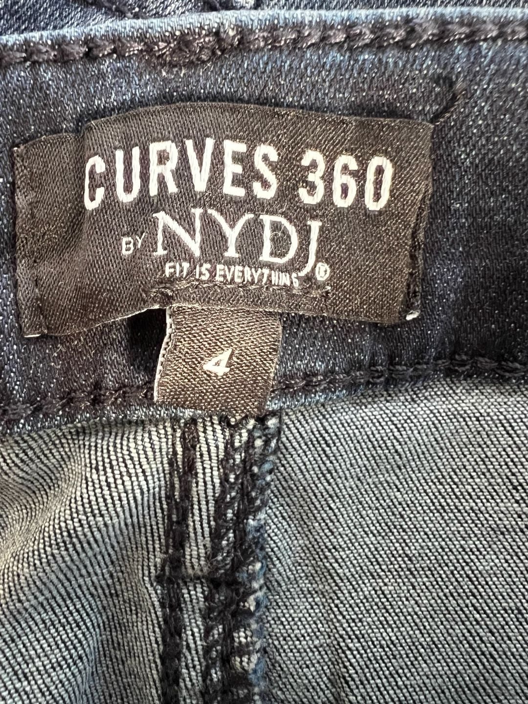 NYDJ Curves 360 Slim Straight Capri Jeans Women’s Size 4 6