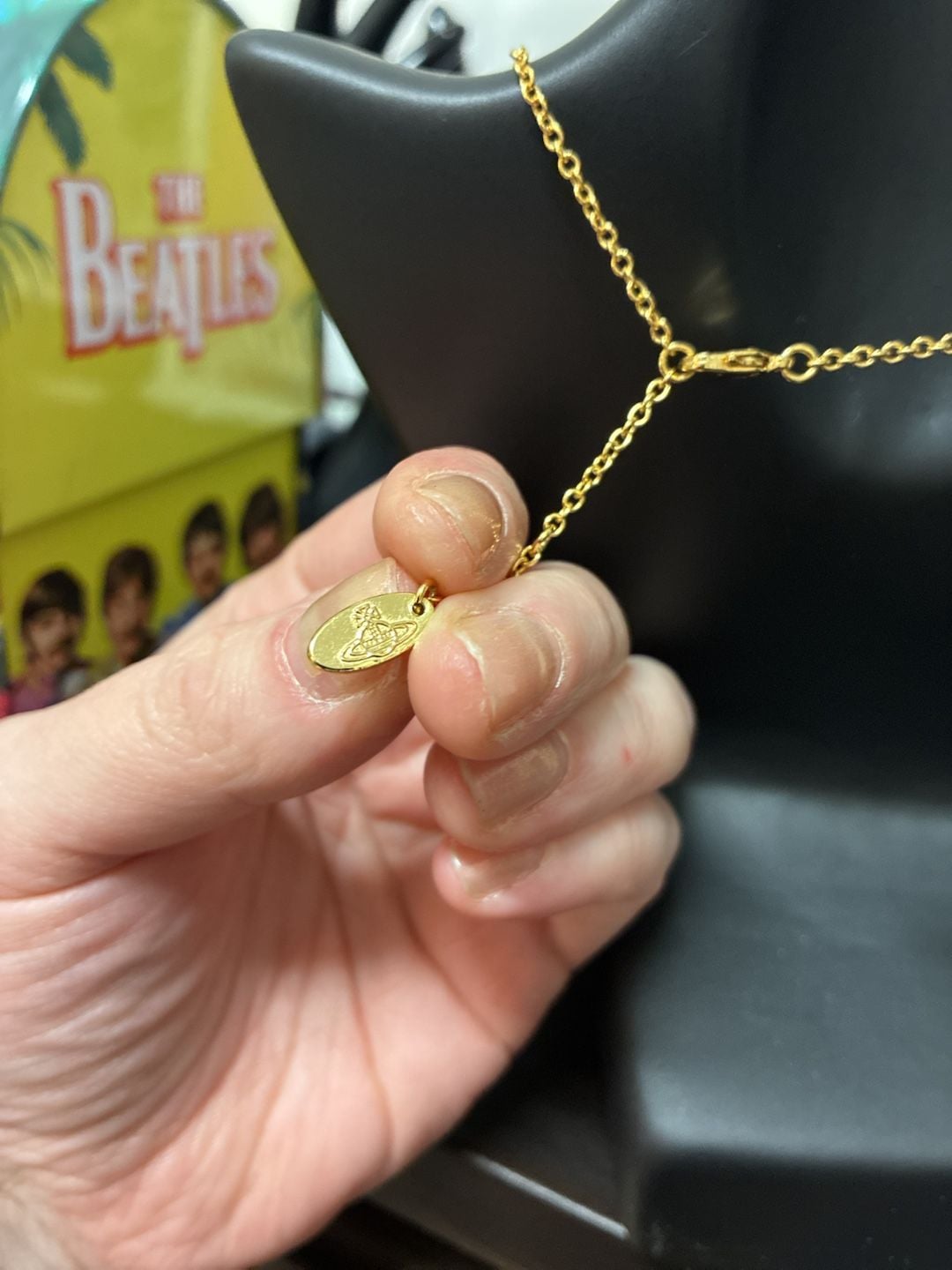 Vivienne Westwood Lucrece Orb Pendant Safety Pin Necklace Gold Crystal 4