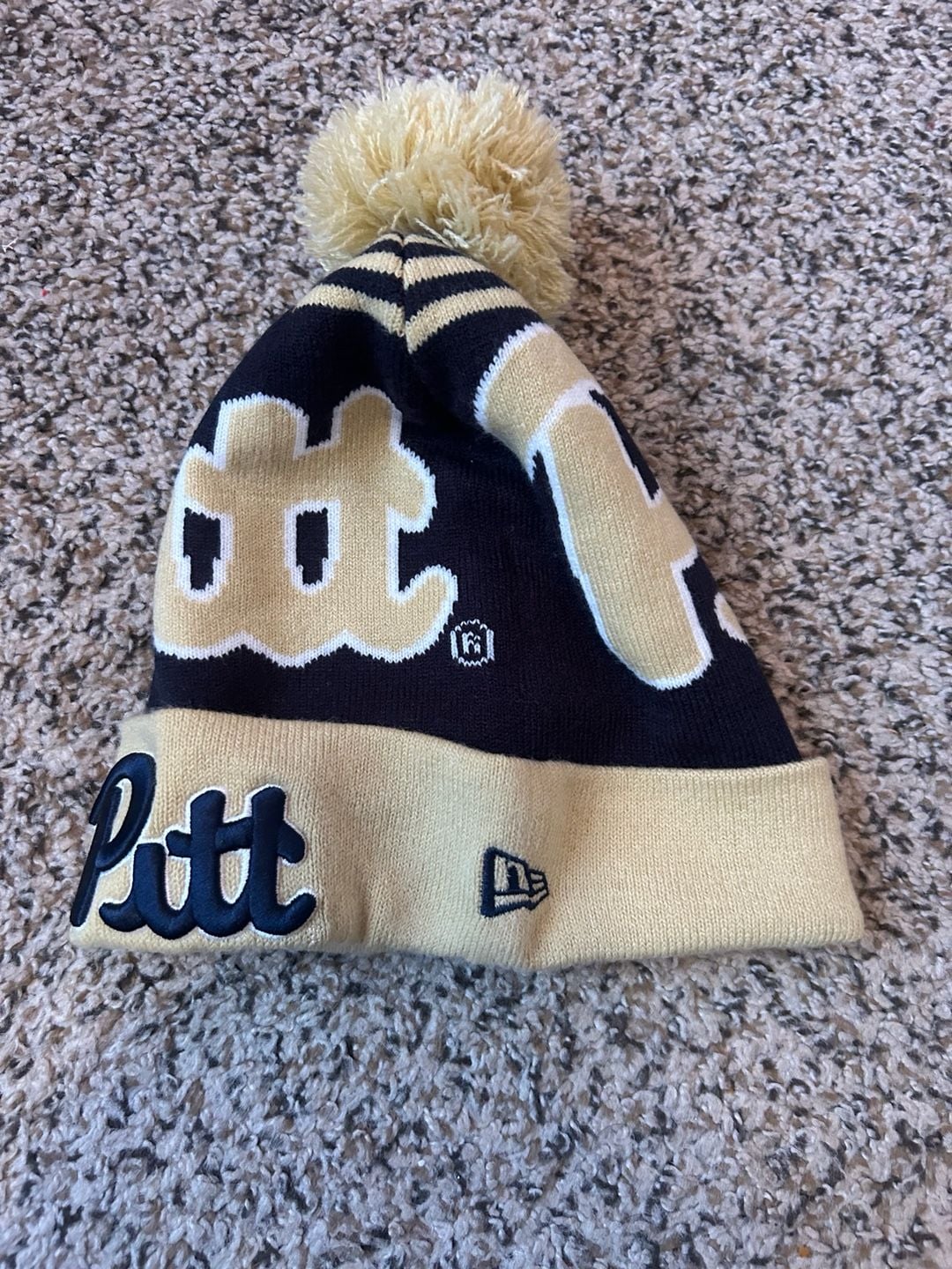 New Era Pittsburgh Panthers Beanie Pom Winter Hat Blue Gold 4