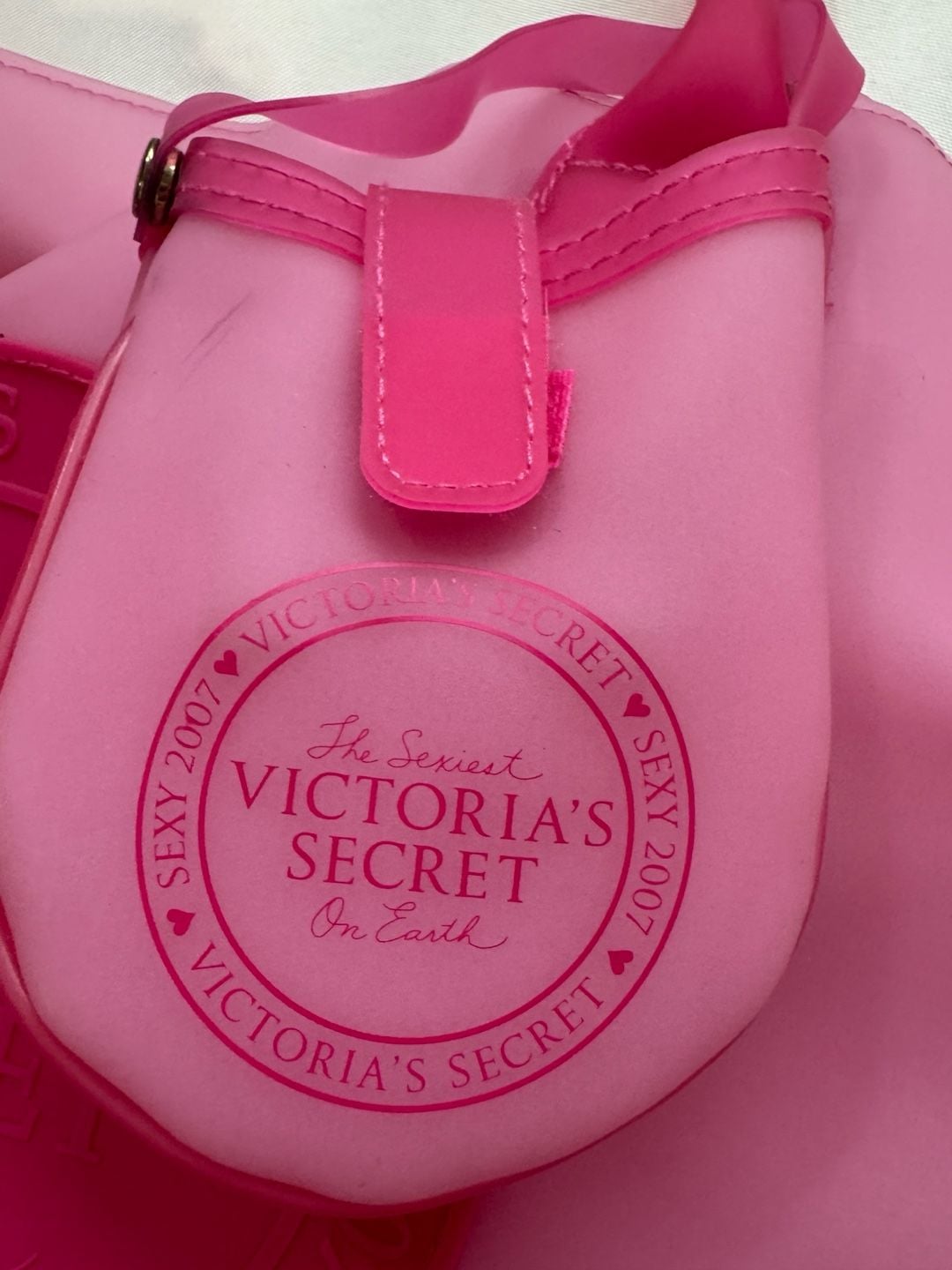 Victoria’s Secret 2007 Y2K Pink Rubber Jelly Open Tote Bag Pouch 6