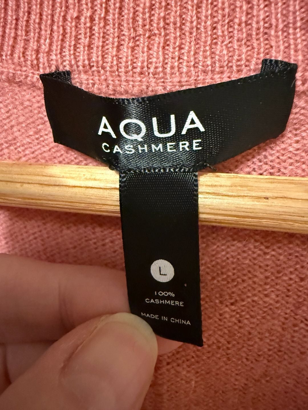 Aqua Cashmere V-Neck Sweater Size L Pink 100% Cashmere 4