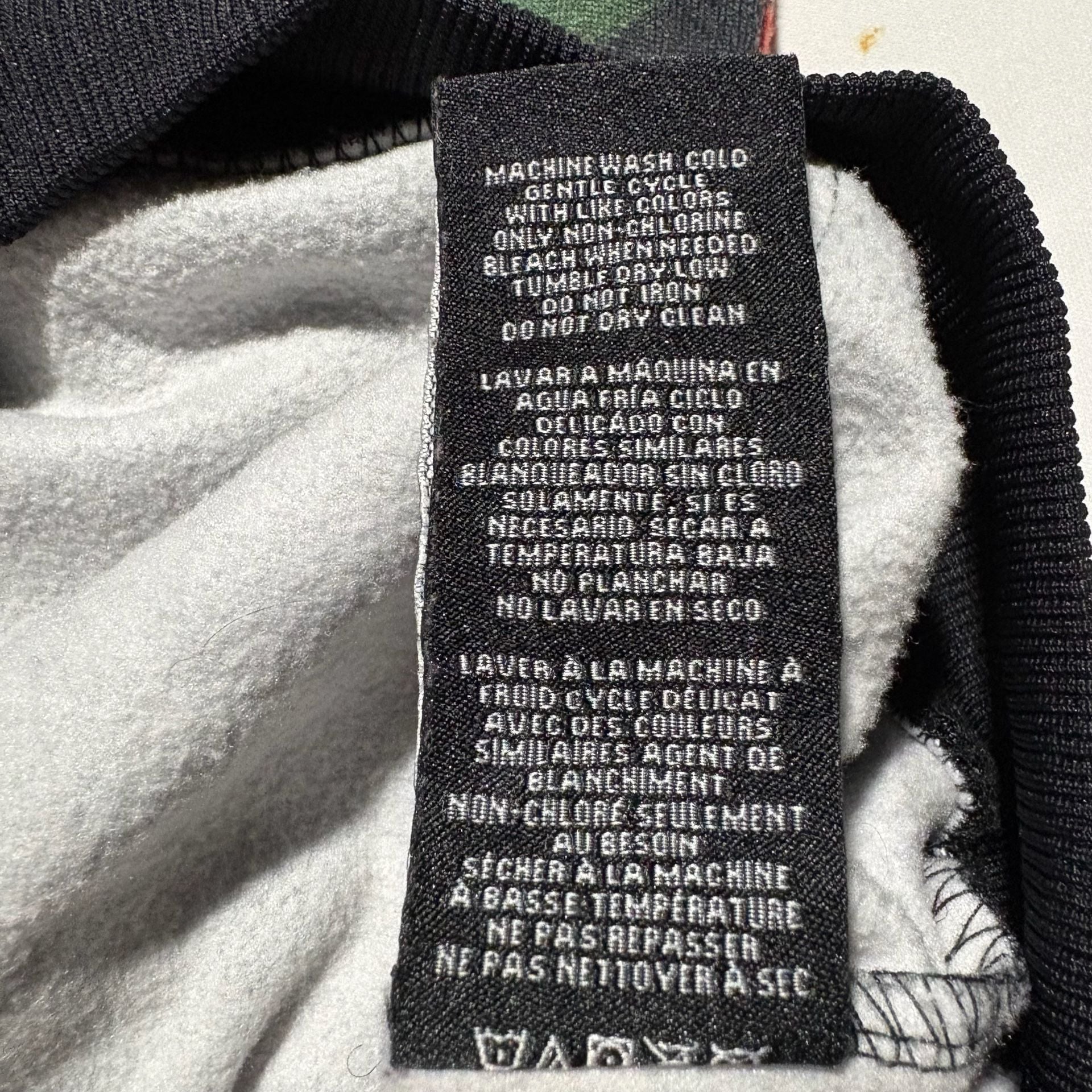 Members Only x Jean-Michel Basquiat Motor Area Hoodie Mens Small All Over Art 9