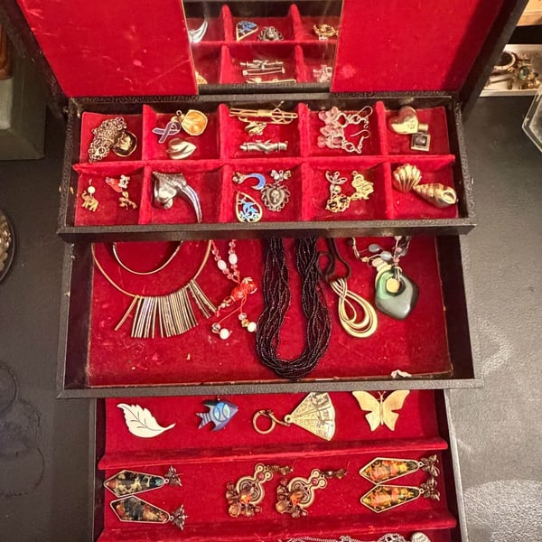 Vintage Jewelry Box Filled With Jewelry