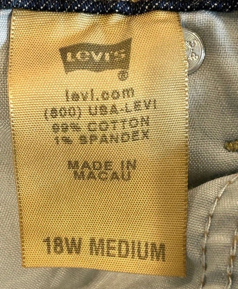 Levi's 590 Boot Cut Jeans Size 18W Medium Blue Denim 5