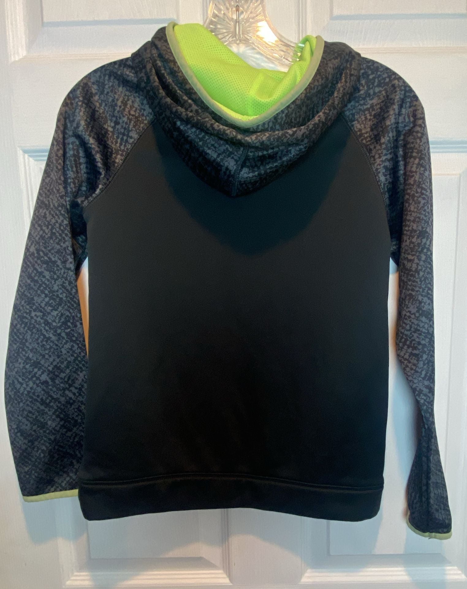 Under Armour ColdGear Hoodie Size YMD Black Green 3