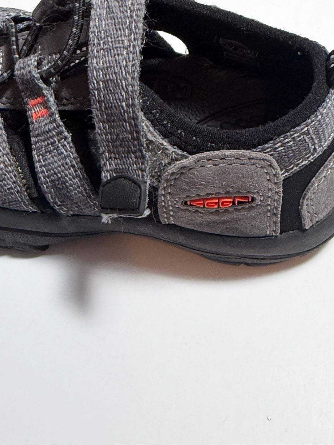 Keen Newport H2 Sandals Size 10 US Gray Black Water Shoes 4