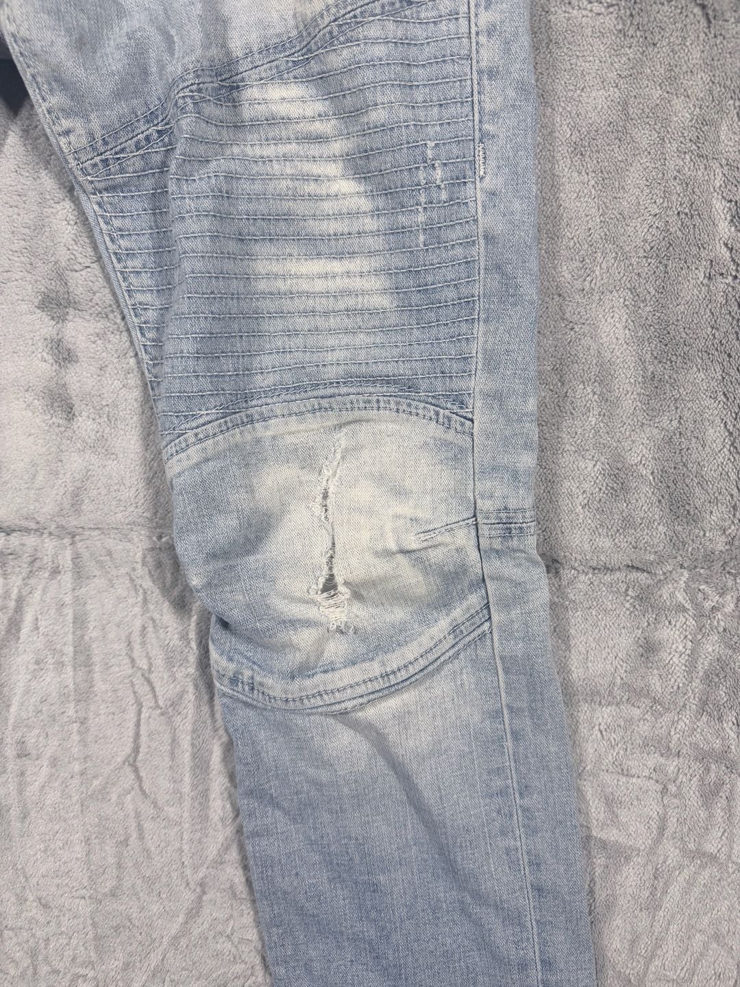 True Religion Moto Jeans Size 31 Light Wash Distressed Biker Denim 12