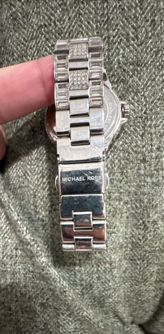 Michael Kors MK5869 Crystal Pave Dial Ladies Watch 8