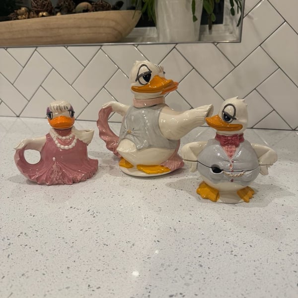 Vintage Ceramic Dancing Duck Teapot Creamer and Sugar Bowl Set