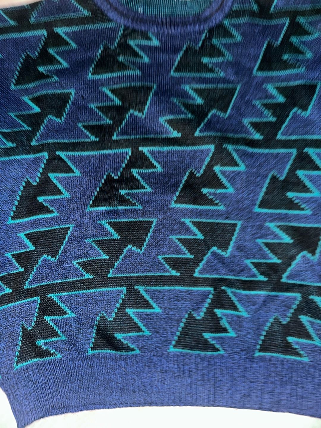 Vintage 90s Geometric Lightning Bolt Graphic Blue Black Knit Sweater 3