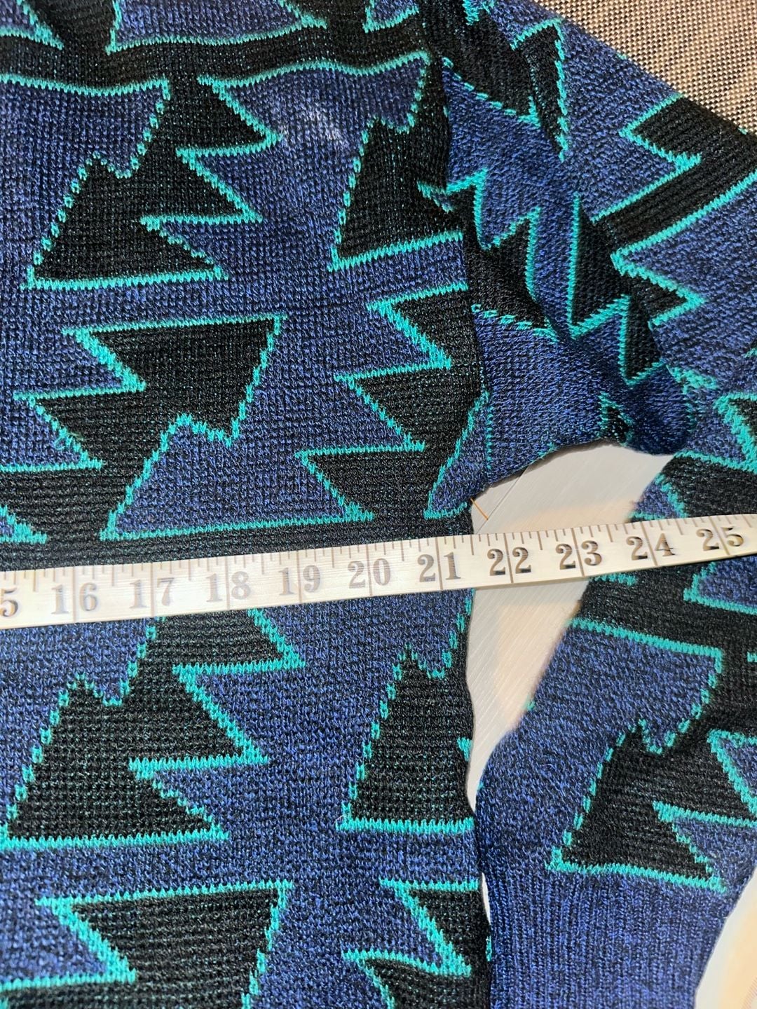 Vintage 90s Geometric Lightning Bolt Graphic Blue Black Knit Sweater 4
