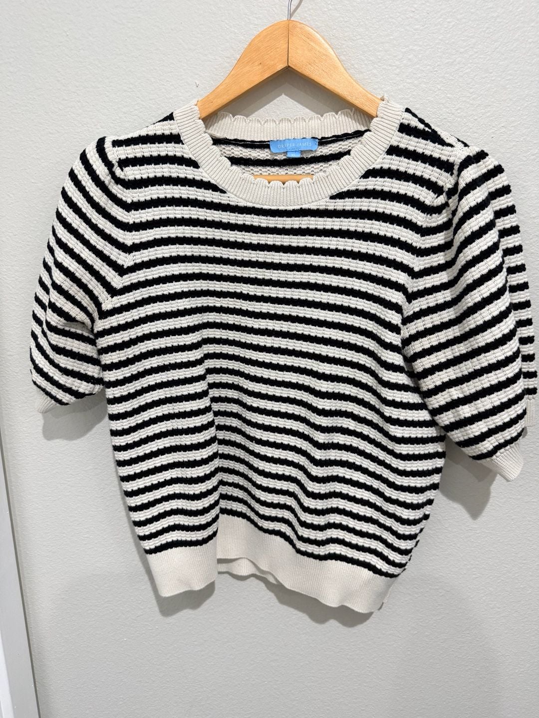 Draper James Stripe Sweater Size XL Black White Puff Sleeve 4
