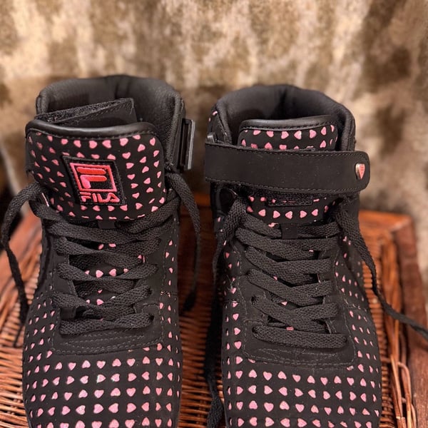 Fila Size 9 Black Pink Heart High Top Sneakers