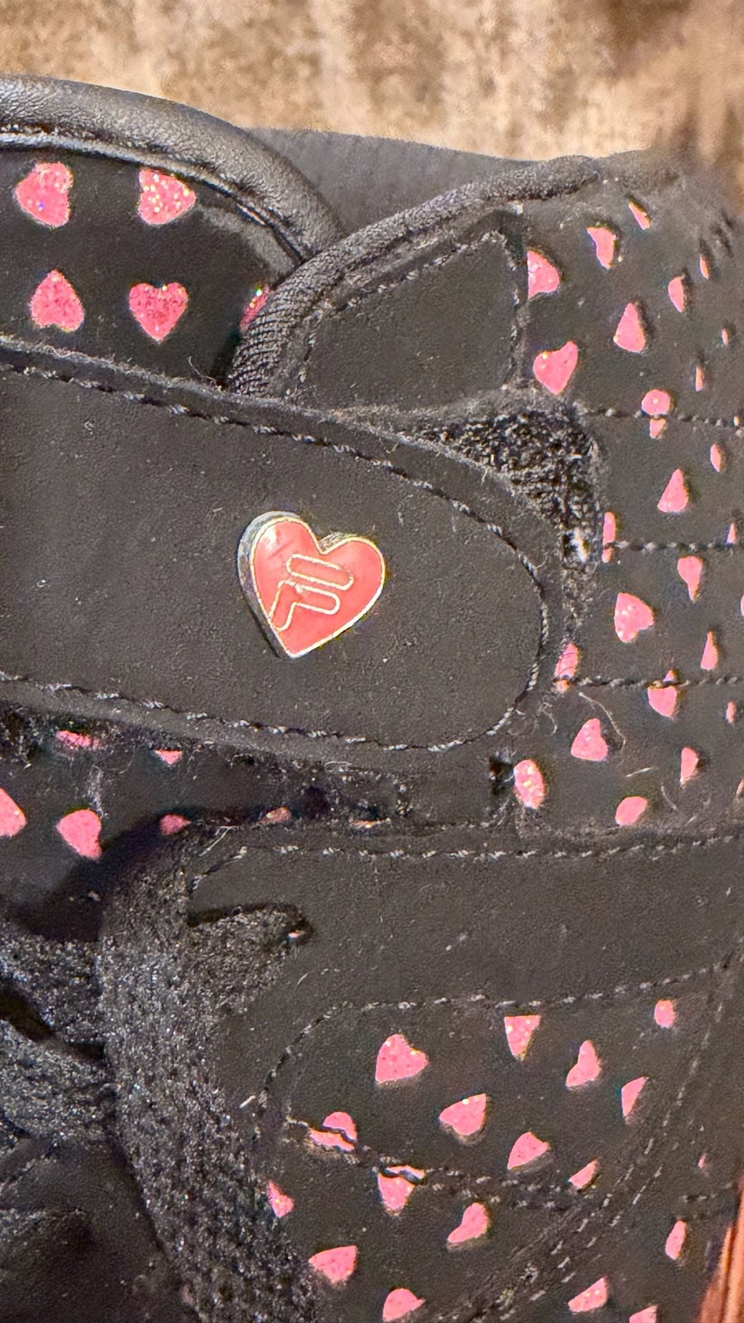 Fila Size 9 Black Pink Heart High Top Sneakers 5