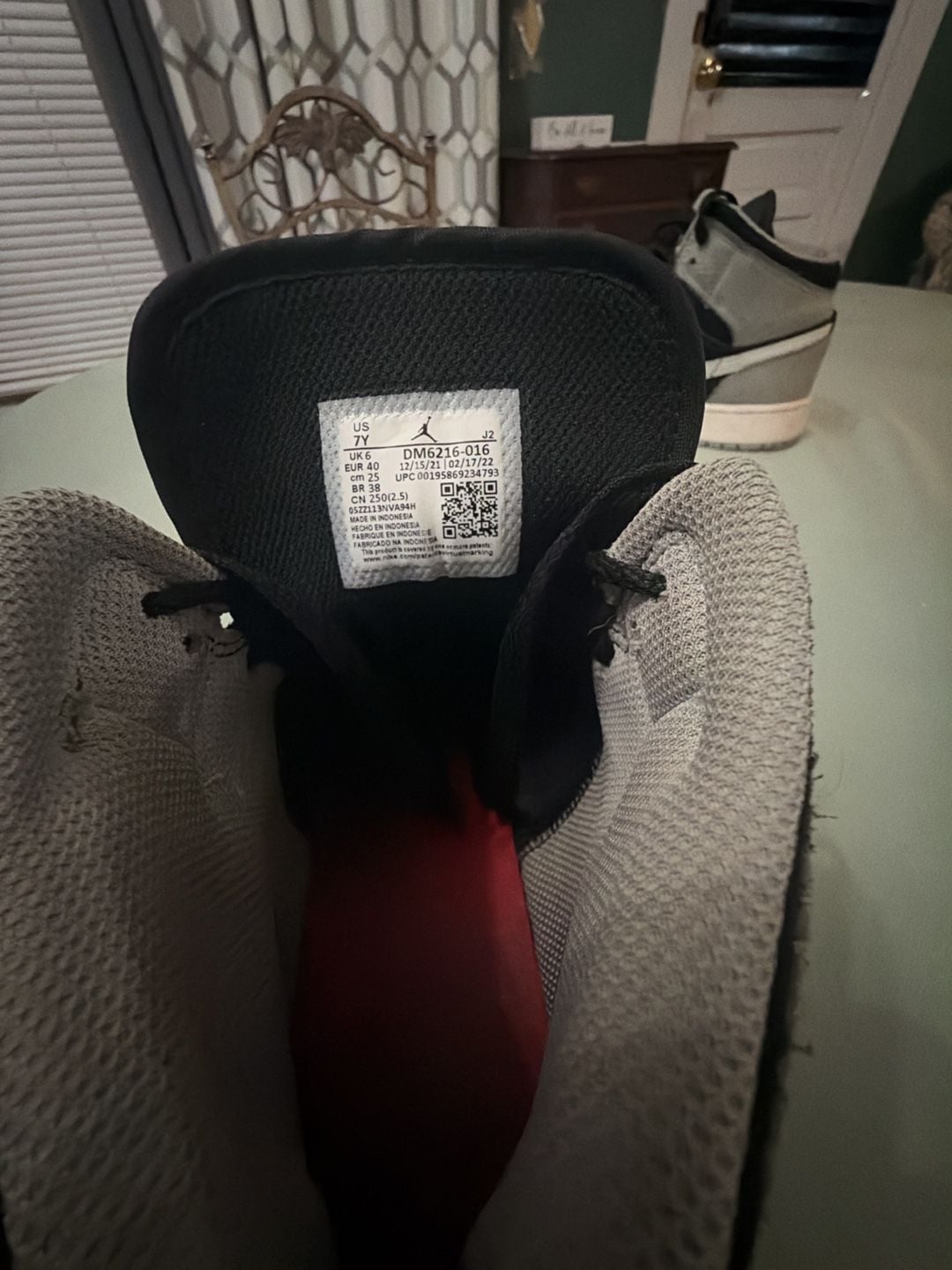 Jordan 1 Mid SE 'Elephant Toe' - Air Jordan - black/white/light smoke grey 4