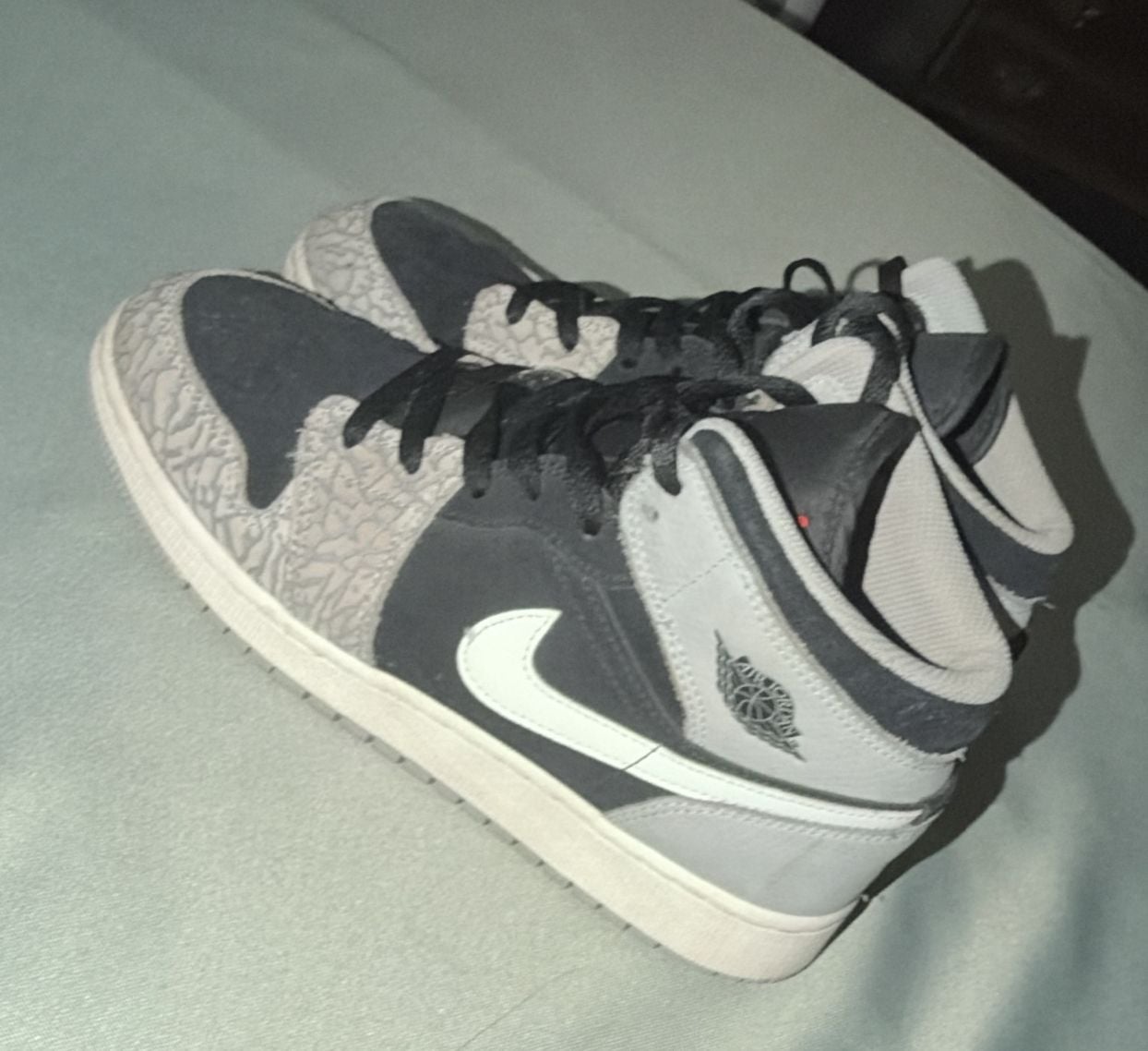 Jordan 1 Mid SE 'Elephant Toe' - Air Jordan - black/white/light smoke grey 3
