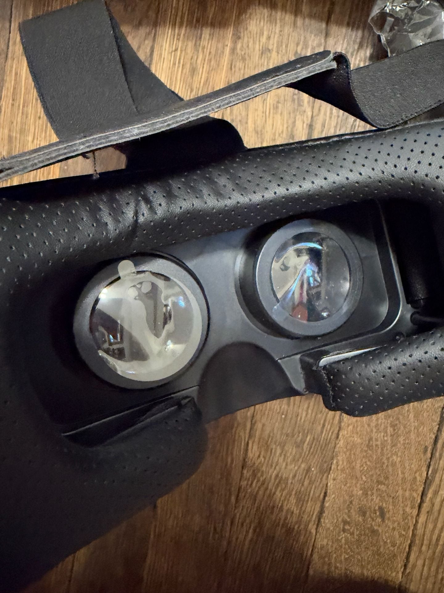 ReTrak Utopia 360 Virtual Reality 3D Headset Experience Bundle 6