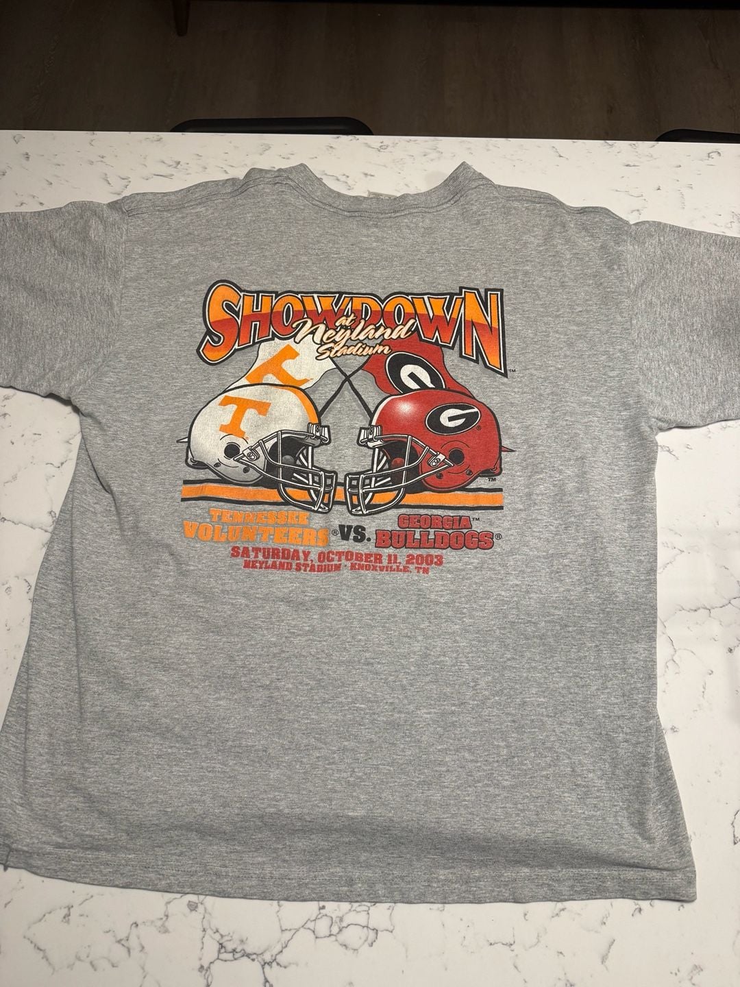 Fruit of the Loom Tennessee vs Georgia 2003 T-Shirt Size XL Gray 5
