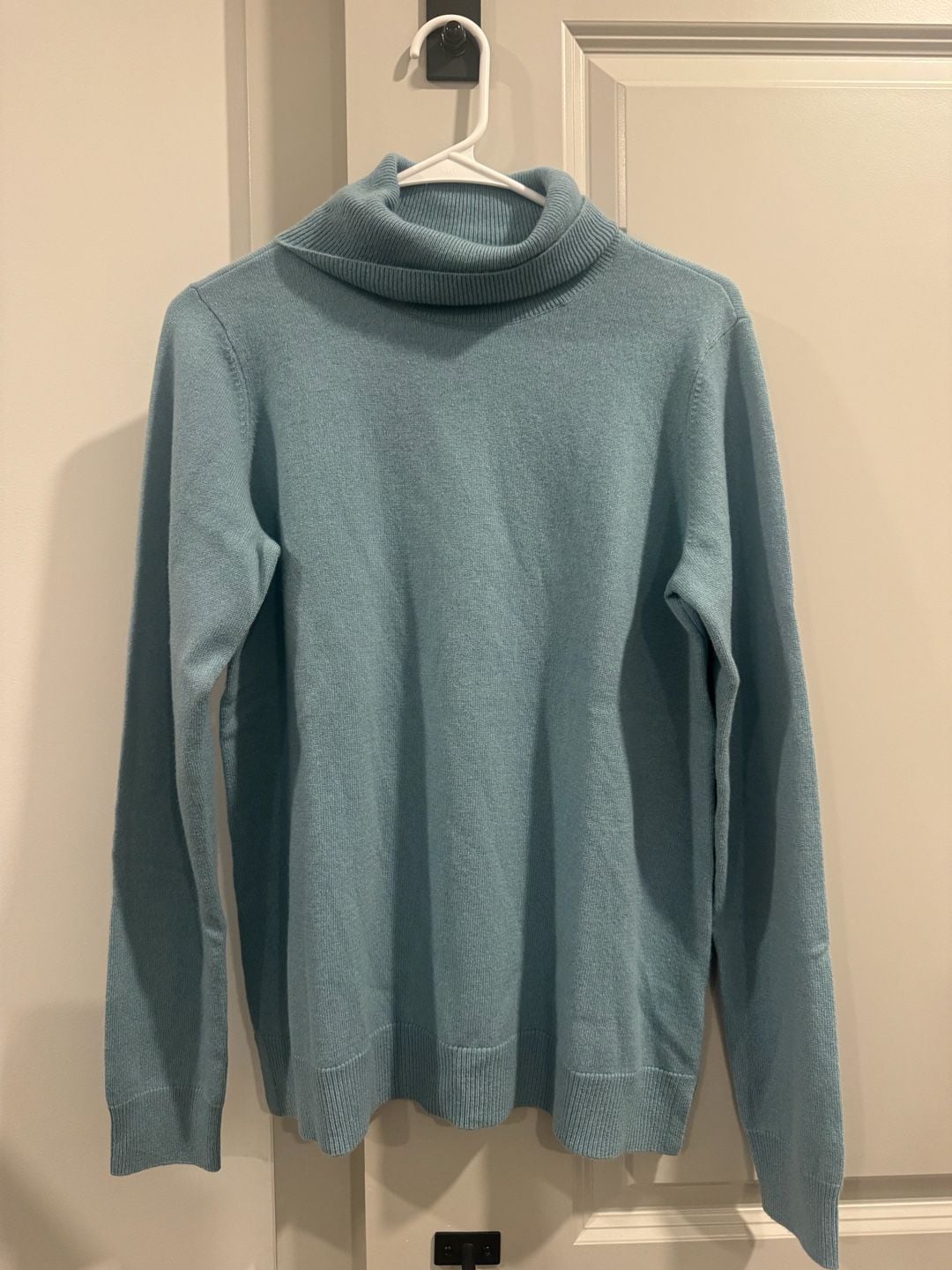 Orvis Cashmere Turtleneck Sweater Size M Blue 2