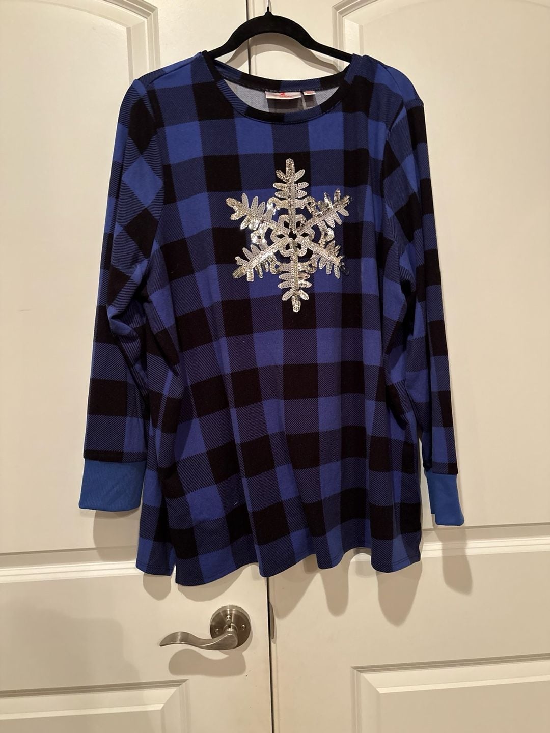 Quacker Factory Buffalo Plaid Snowflake Tunic Size 1X Blue Black Sequin 2