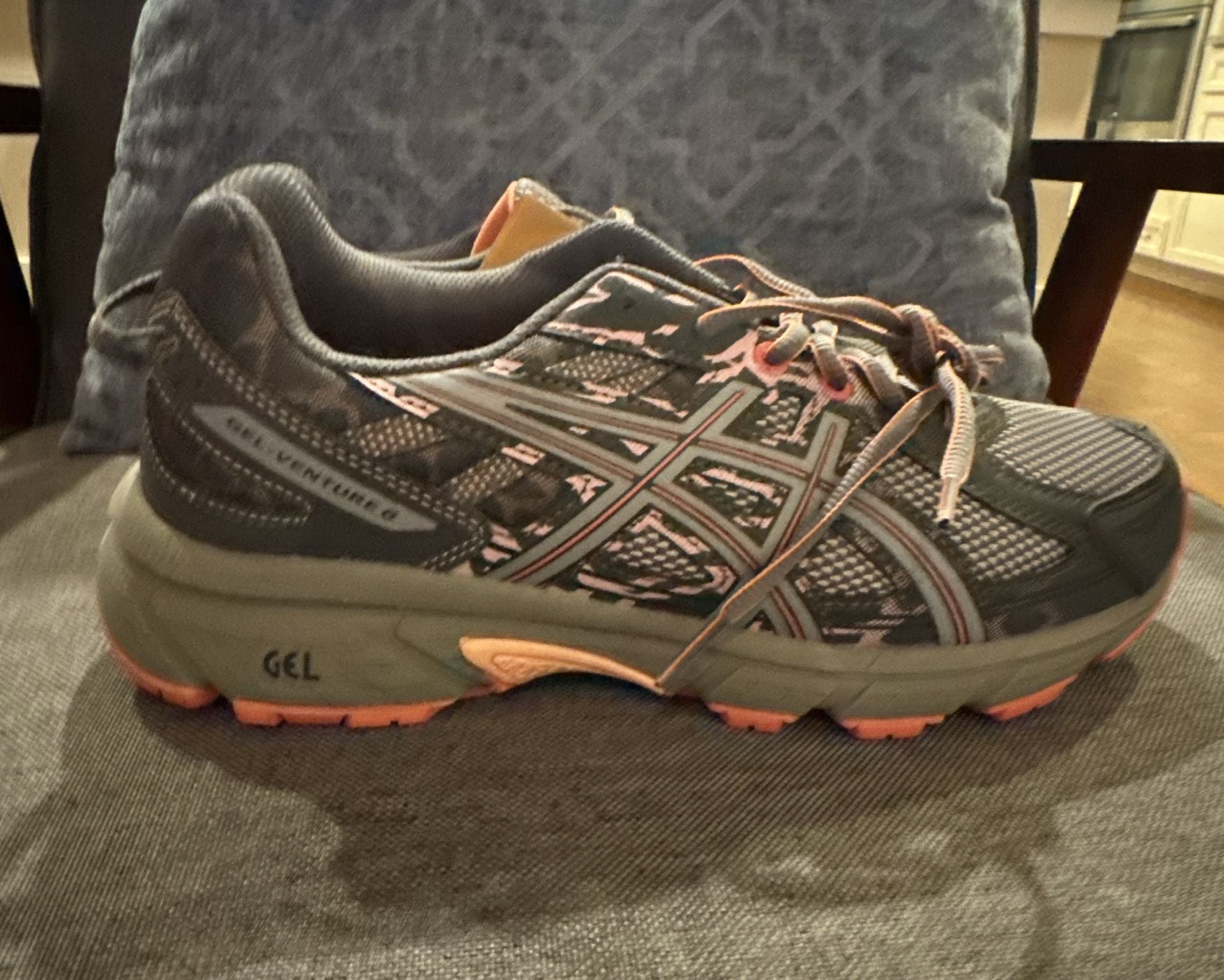 Women’s Asics Gel-Venture 6 Size 11 Trail Running Shoes 2
