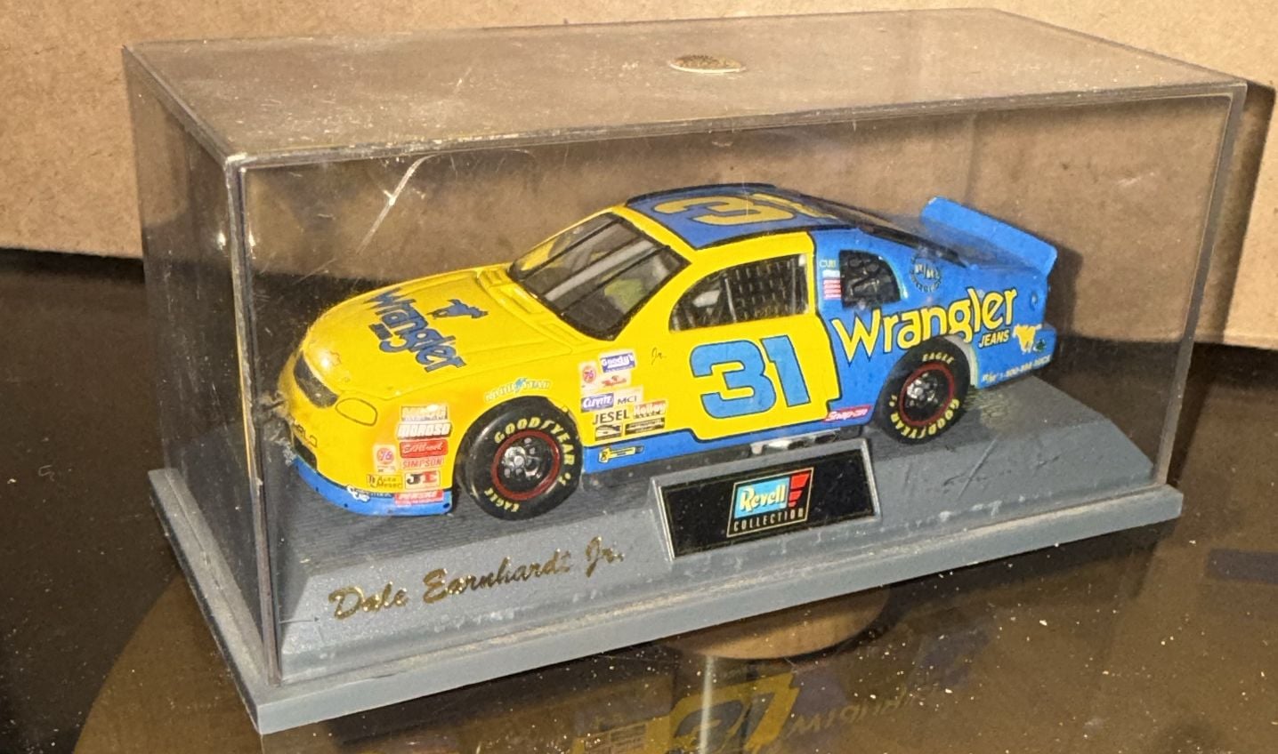 Revell 1997 Dale Earnhardt Jr. #31 Wrangler Chevrolet Monte Carlo Diecast 2