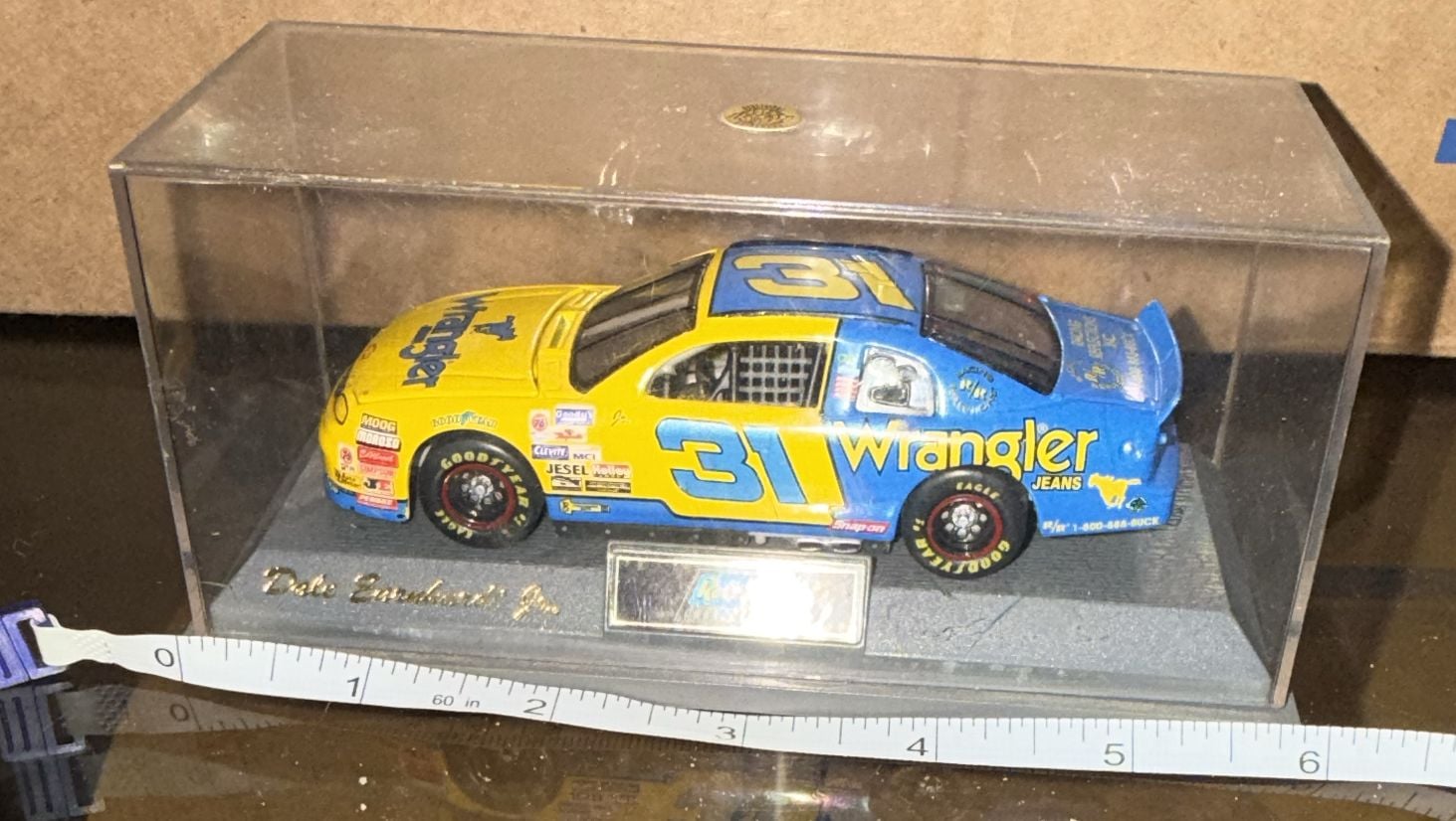 Revell 1997 Dale Earnhardt Jr. #31 Wrangler Chevrolet Monte Carlo Diecast 3