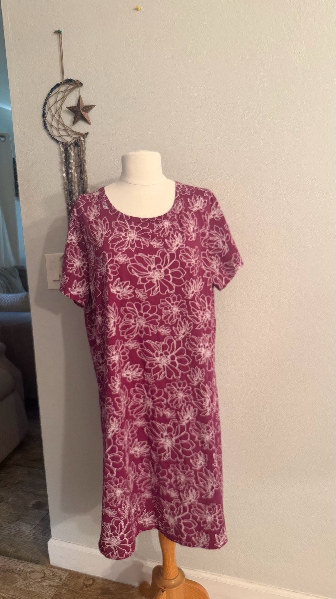 Tugege Dress Size L Burgundy White Floral Short Sleeve Crewneck 2
