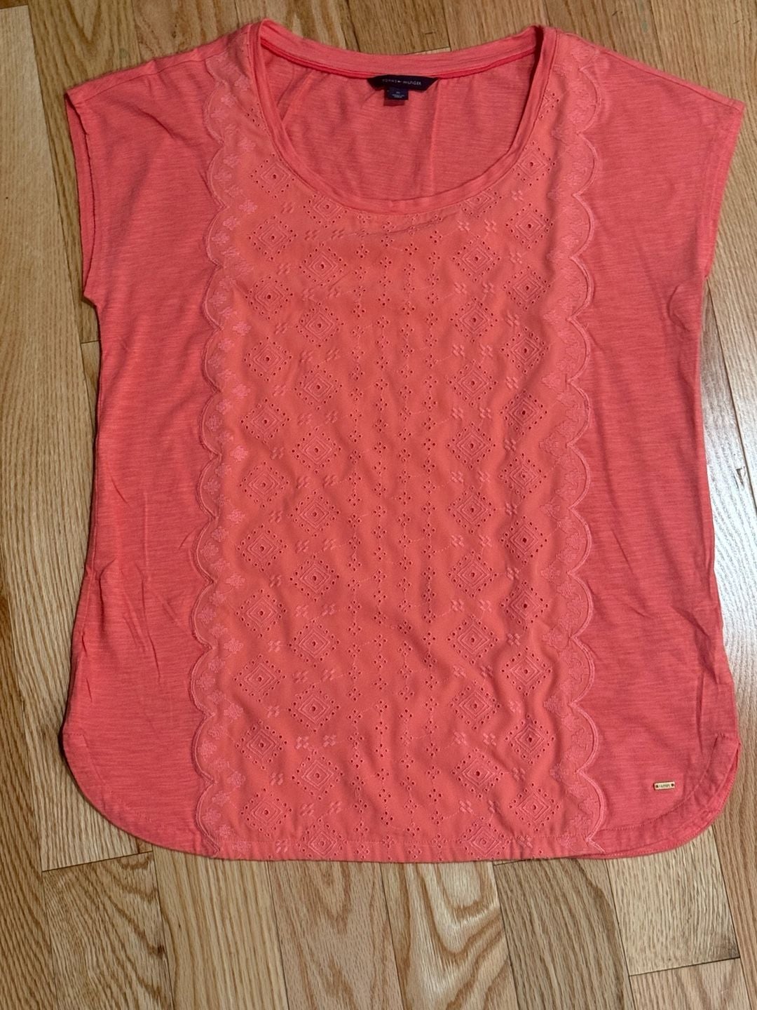 Tommy Hilfiger Women's Sleeveless Eyelet Detail Coral Tank Top 8