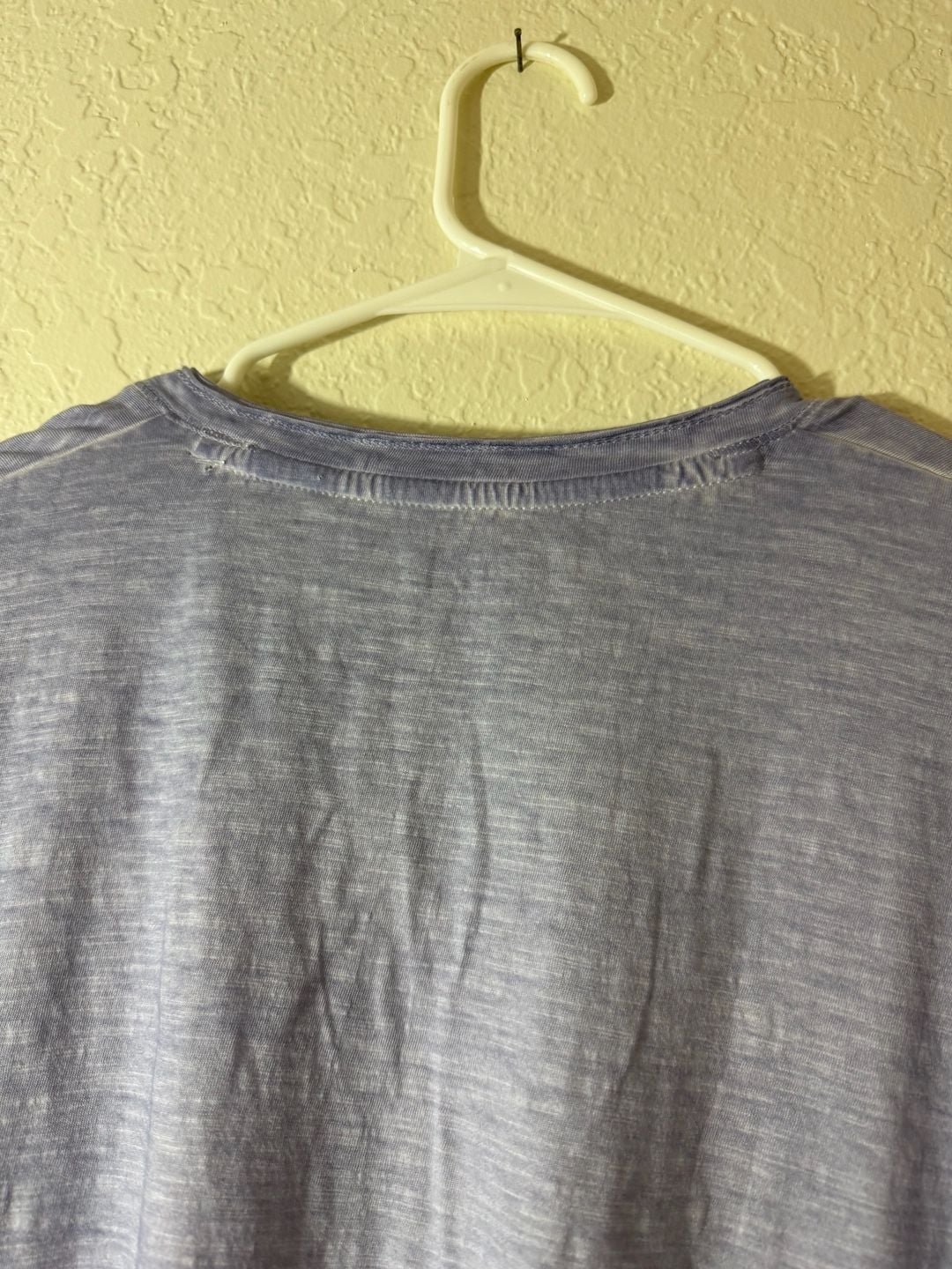 BKE V-Neck T-Shirt Size XL Blue Hash Knit Short Sleeve 10